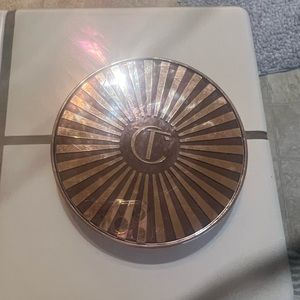 Brand new cream bronzer. I’ve used maybe twice.